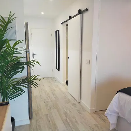 Playa Monis 2 公寓 *